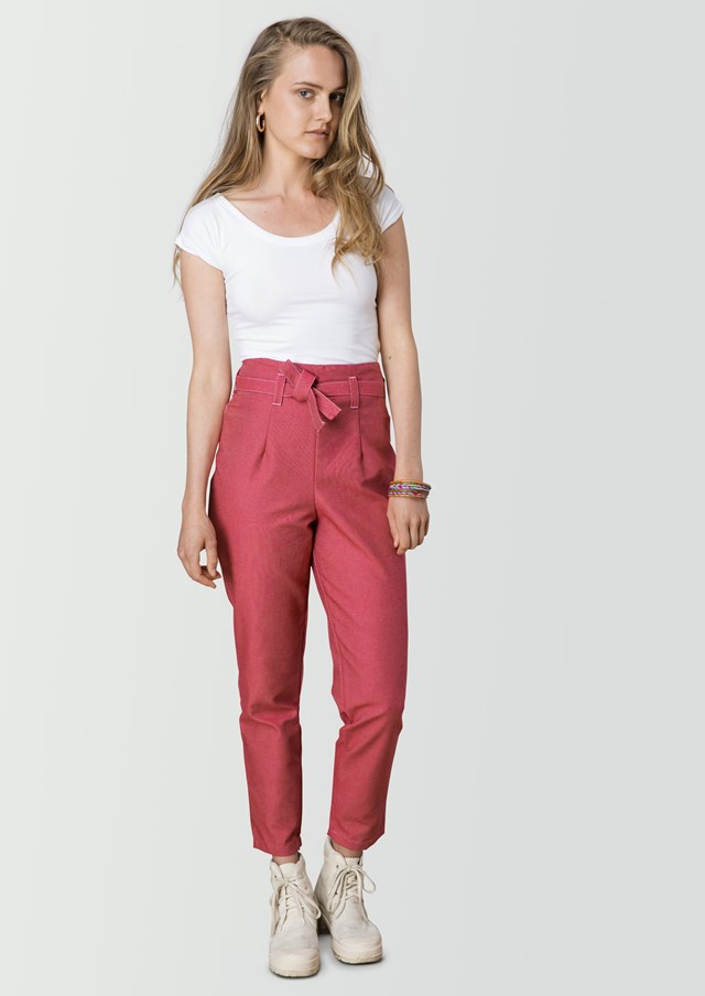 pantalon-rose-ecclo-femme-Made-in-France-et-coton-upcyclé-recyclé-dreamact-face-1