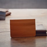 porte-cartes en cuir marron clair