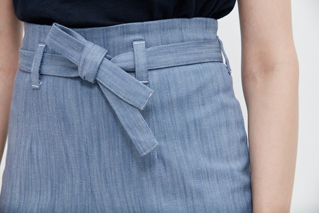 pantalon-taille-haute-bleu-ecclo-femme-Made-in-France-et-coton-upcyclé-recyclé-dreamact-ceinture