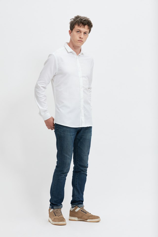 chemise-ecclo-blanche-homme-Made-in-France-et-coton-upcyclé-recyclé-dreamact-face-2