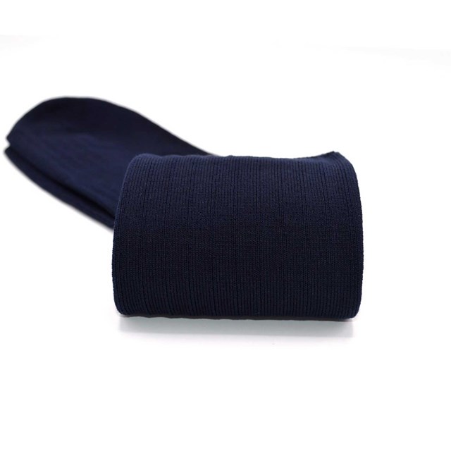 chaussettes-made-in-france-montantes-mi-bas-en-fil-bleu-marine