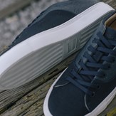 sneakers-bleu-marine-homme-recyclés-angarde