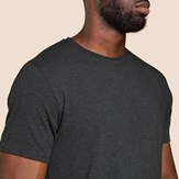 T-shirt gris anthracite pour hommes