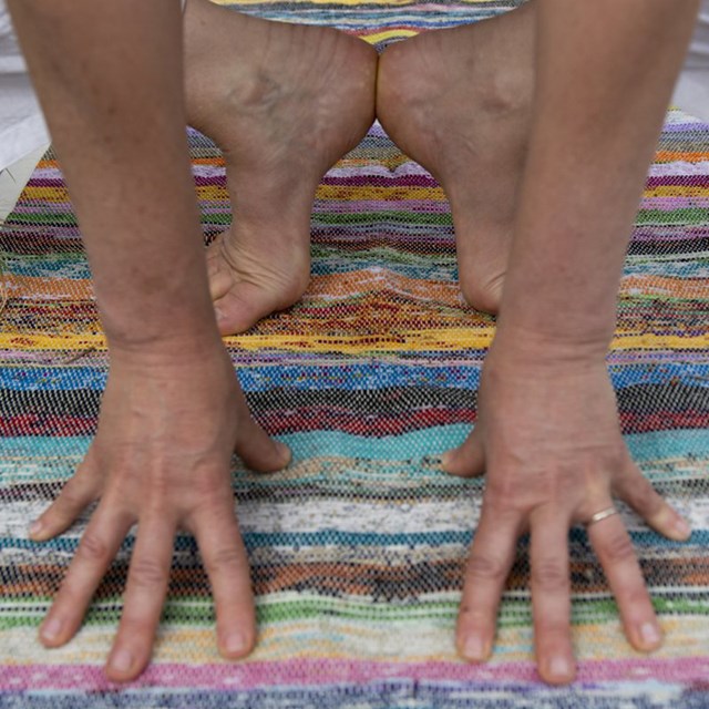 Tapis de Yoga écologique upcyclé - Vue pieds
