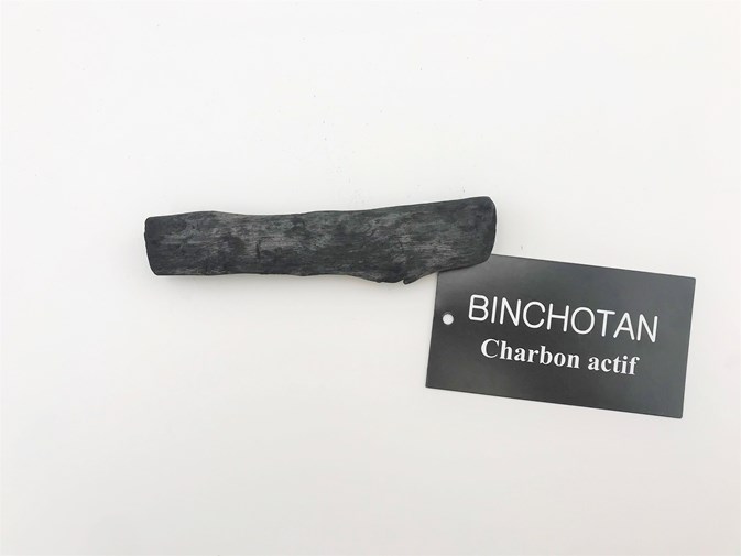 Bâton de charbon - Binchotan
