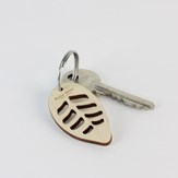 Porte-clés en bois de bouleau gravé au laser et fabriqué en France