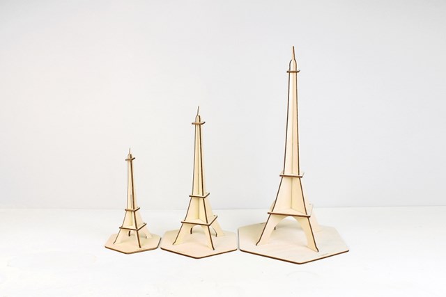 Objet déco Tour Eiffel en bois de bouleau fabriqué en France