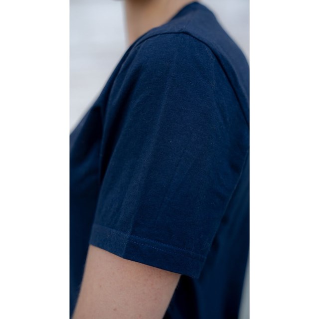 Le t-shirt français mixte bleu nuit | 100% coton bio 7