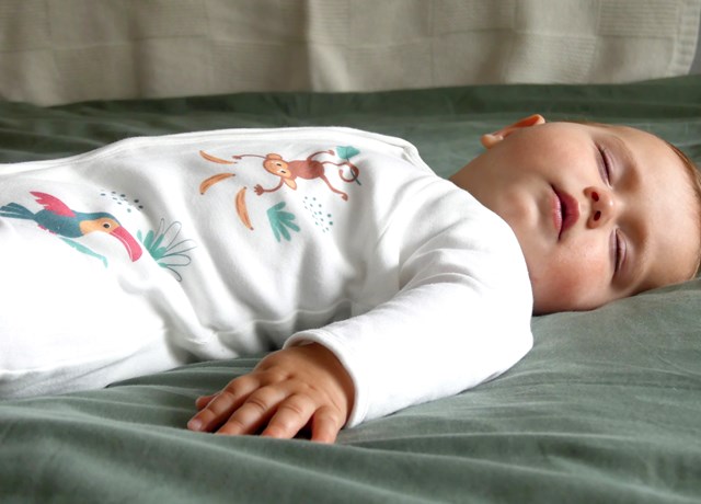 Pyjamas pour bébé évolutifs et à zip, bio et éco-responsable